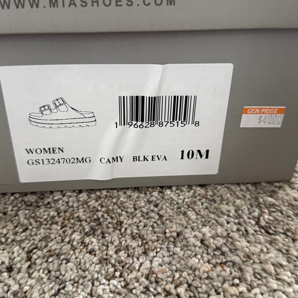 NEW MIA Cammy Black Sandals with Buckles 10 Women - Picture 2 of 6